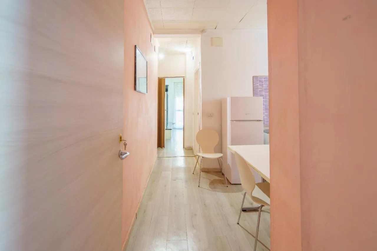 The Orange Housing In Como Apartment